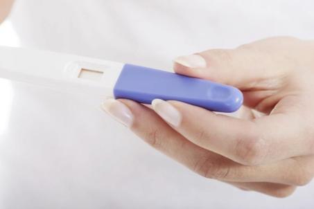 close-pregnancy-test